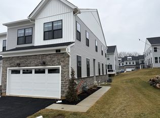 72 Alroy Rd, Malvern, PA 19355