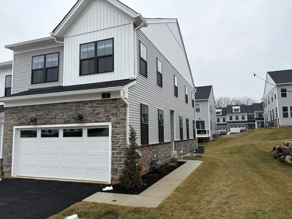 72 Alroy Rd, Malvern, PA 19355