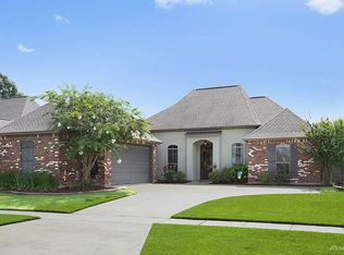 7284 Lakeland Dr, Zachary, LA 70791