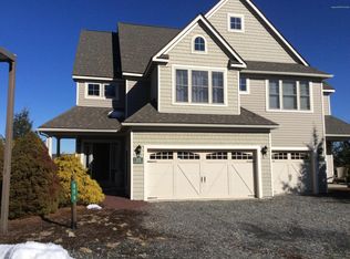375 Linden Ct, Tannersville, PA 18372