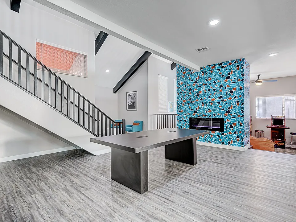 Intrigue Apartments