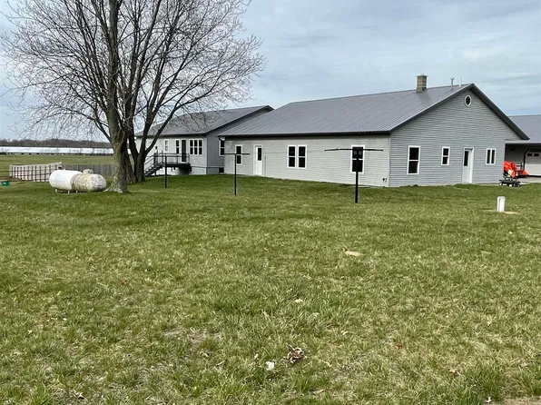 9205 W 800 N, Shipshewana, IN 46565