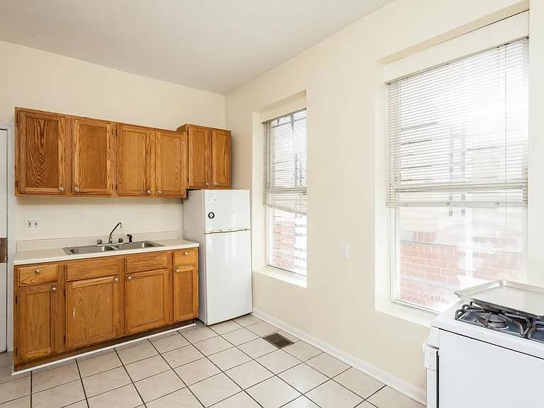 1310 N Artesian Ave #1R — Photo 21