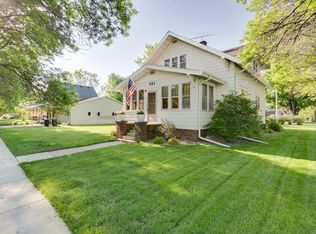 321 W Main St, Belle Plaine, MN 56011