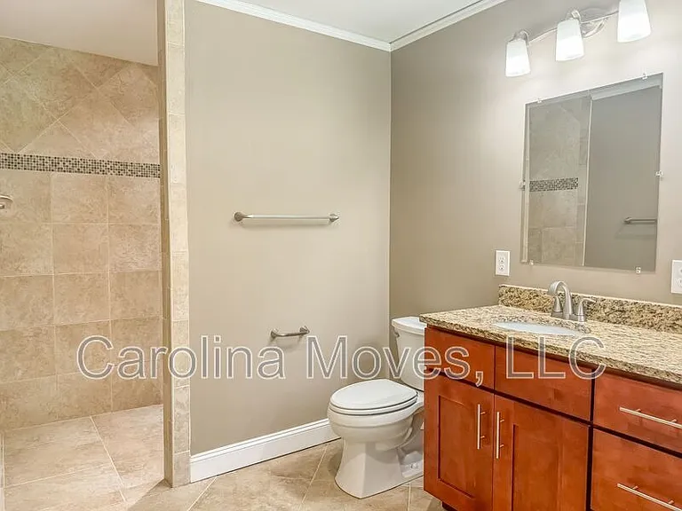 46 Long Forest Dr — Photo 16