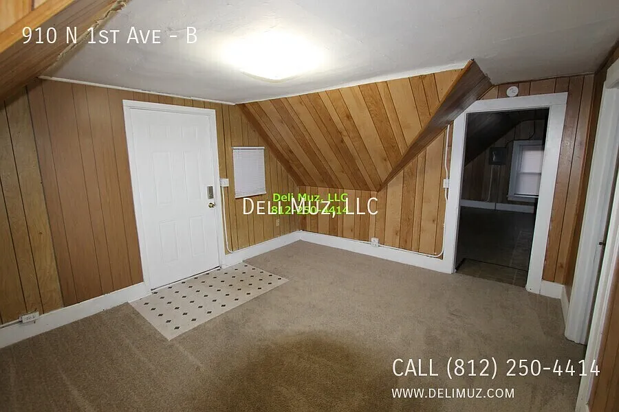 910 N 1st Ave Apt B — Photo 4