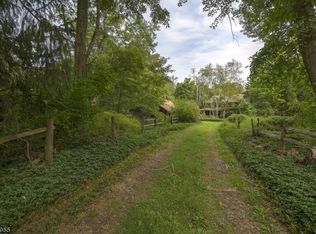 116 Village Rd, Green Village, NJ 07935