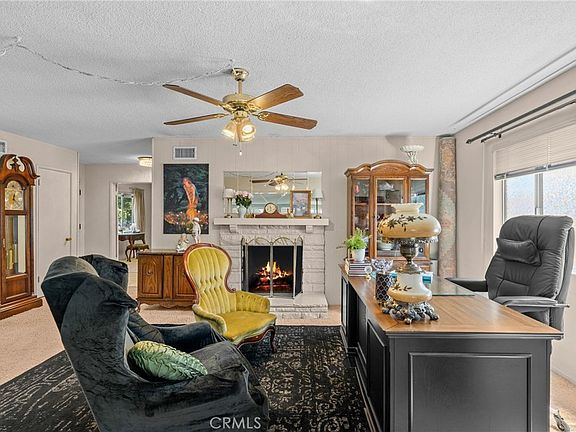 4th image of 2040 W Embassy Ave