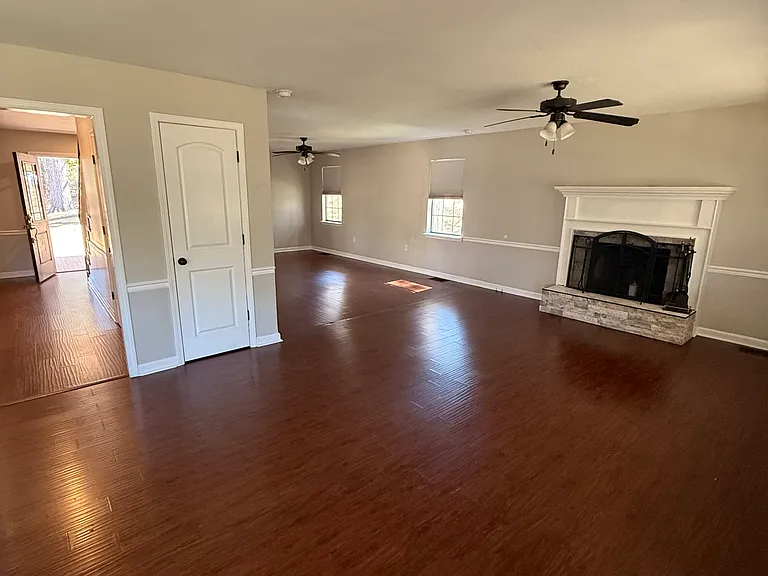 639 Leeville Rd — Photo 3