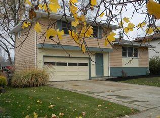 13808 Starlite Dr, Brookpark, OH