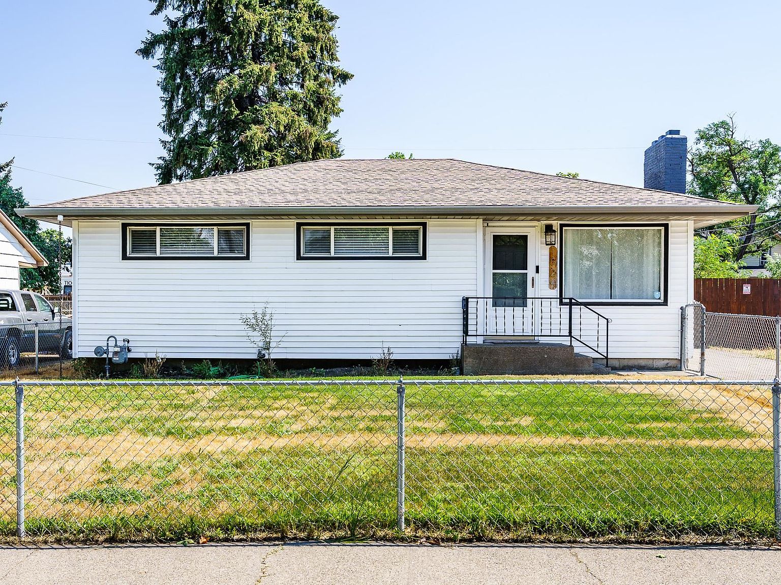 1524 N Crestline St, Spokane, WA 99207 | Zillow