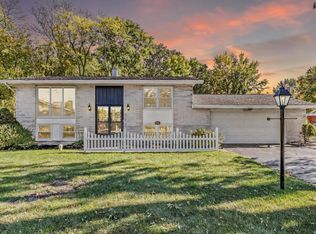 24278 Elmhurst Dr, Elkhart, IN 46517