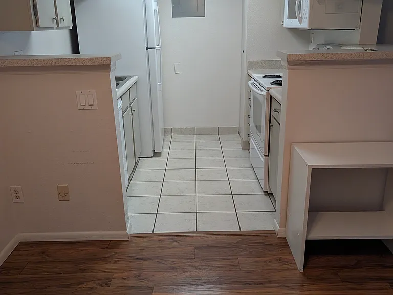 13270 E Jewell Ave #103 — Photo 7