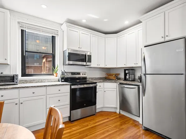 107 Jersey St APT 16, Boston, MA 02215