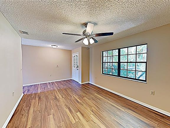 3rd image of 7847 Fox Squirrel Cir