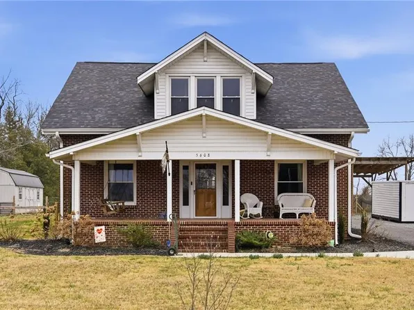 5608 E Old Us Highway 421, East Bend, NC 27018