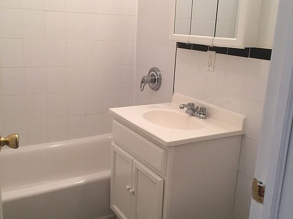 4th image of 400 Ocean Ave APT 4A