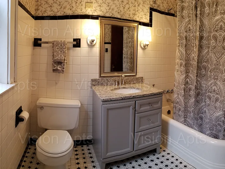 5828 N Kenmore Ave — Photo 11