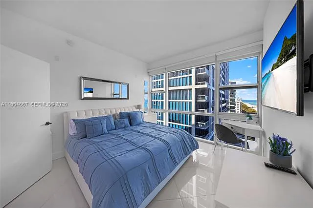 6801 Collins Ave #Penthouse 11 — Photo 11