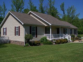 2nd image of 120 Mimosa St