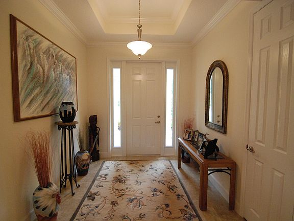 Gorgeous Foyer Entry