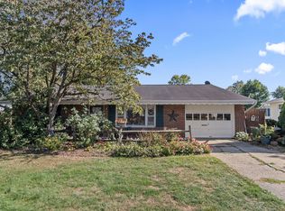 403 Meadowbrook Dr, Newark, OH 43055