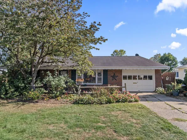 403 Meadowbrook Dr, Newark, OH 43055