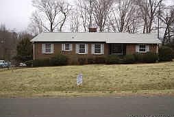 1st image of 2516 Pickway Dr