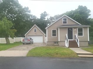 88 Ulster Ave, West Babylon, NY