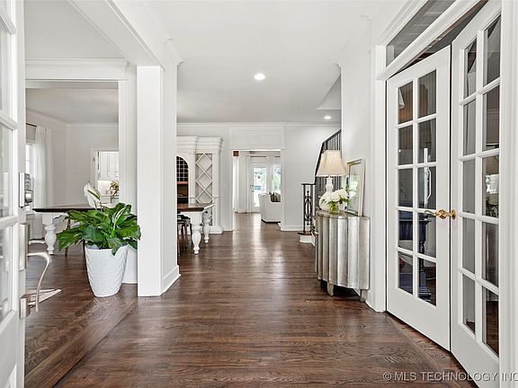 5th image of 8903 S Kingston Ave