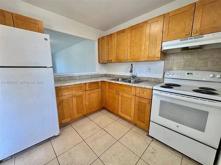 1503 NW 207th St #240 — Photo 3