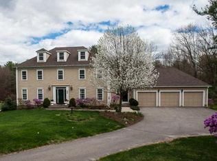 116 Chestnut St, Upton, MA 01568