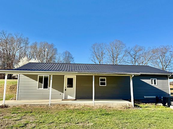 3rd image of 492 Short Ridge Rd