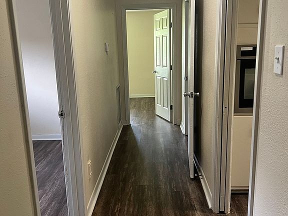 3rd image of 375 Littlejohn Dr