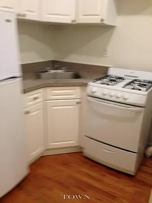 Rented by Town Residential | media 4
