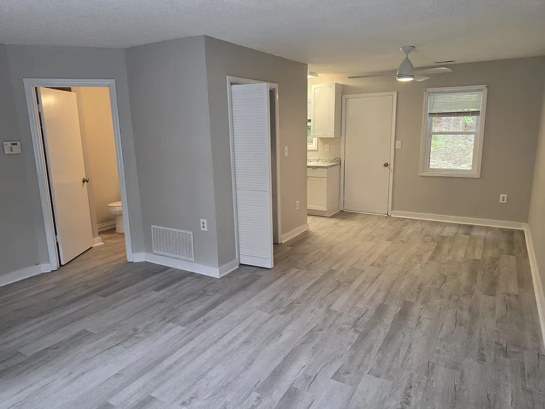 3622 Colchester St #8 — Photo 15