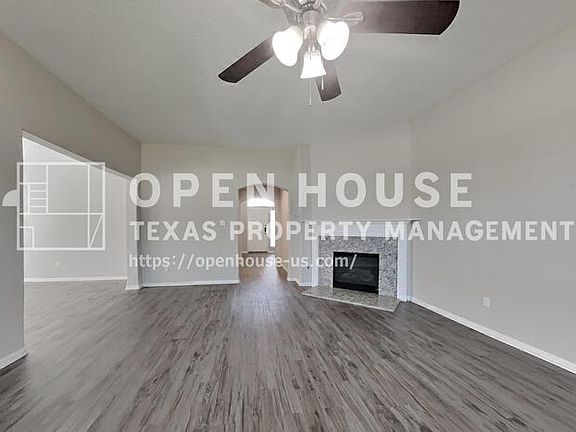 3rd image of 20502 Upper Green St