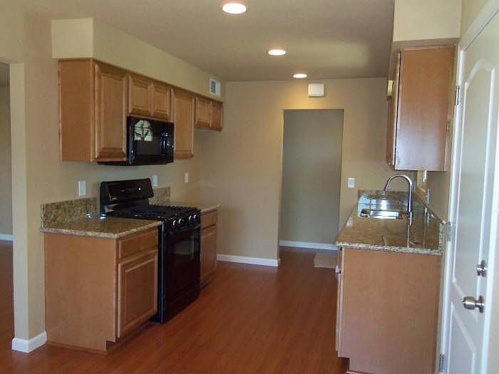 2nd image of 1204 Sheridan Ave