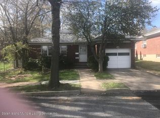 16 Benedict Ave, Staten Island, NY 10314