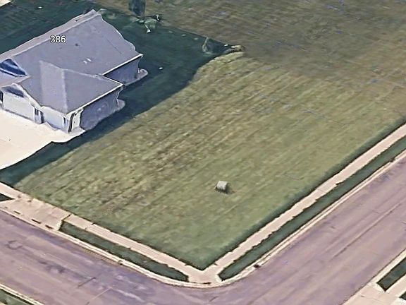 3rd image of 396 Hickory Ln NE