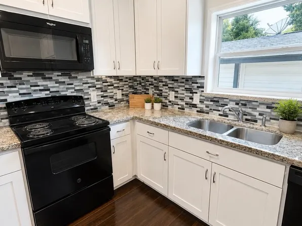 7047 Avenue E #B, Houston, TX 77011