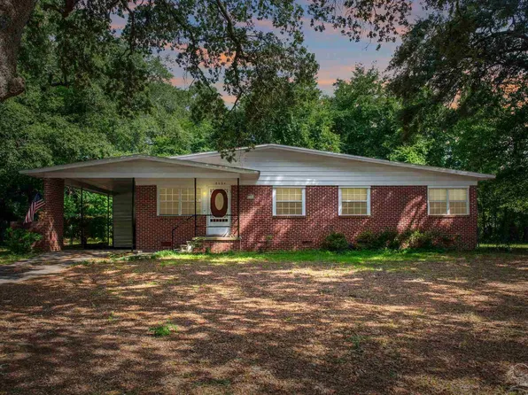 6494 Cedar St, Milton, FL 32570