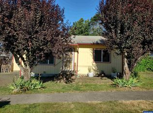 585 5th Ave, Sweet Home, OR 97386