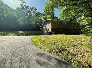 2109 Wildwind Ln, High Ridge, MO 63049