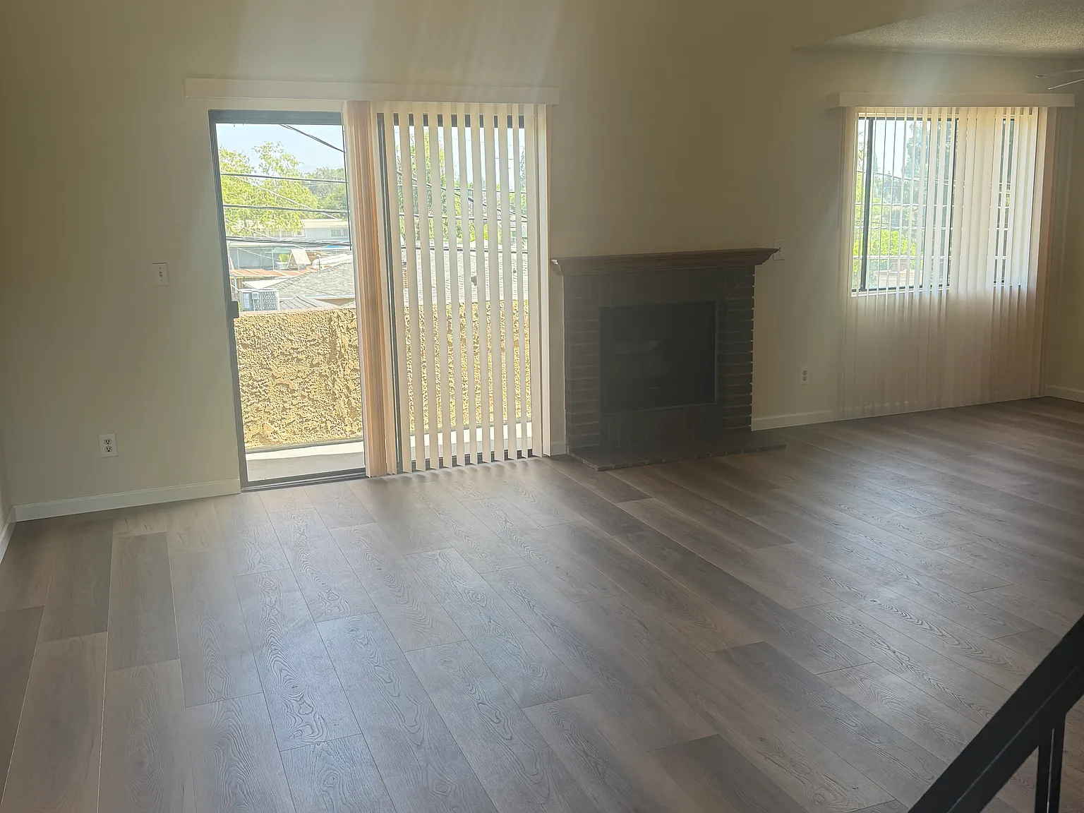 2 bed, 800 sqft, $2,450 — Photo 3
