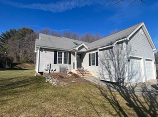 83 Country Squire Rd #83, Uxbridge, MA 01569