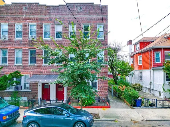 2176 E 13th St, Brooklyn, NY 11229