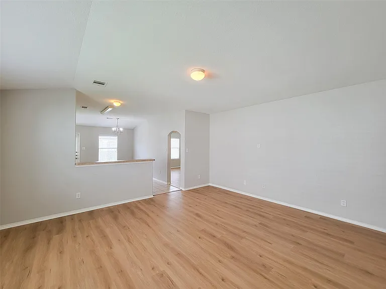 7438 Fox Knoll Ln — Photo 8