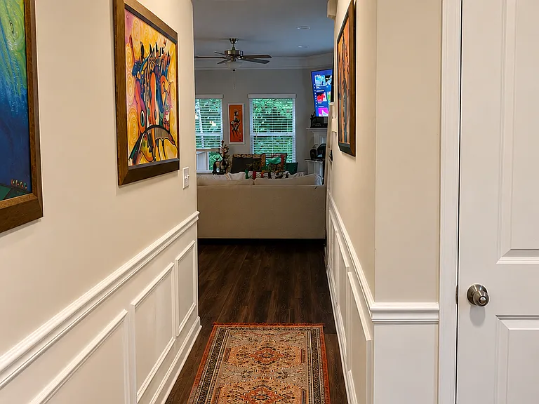 6245 Thorncrest Dr — Photo 4