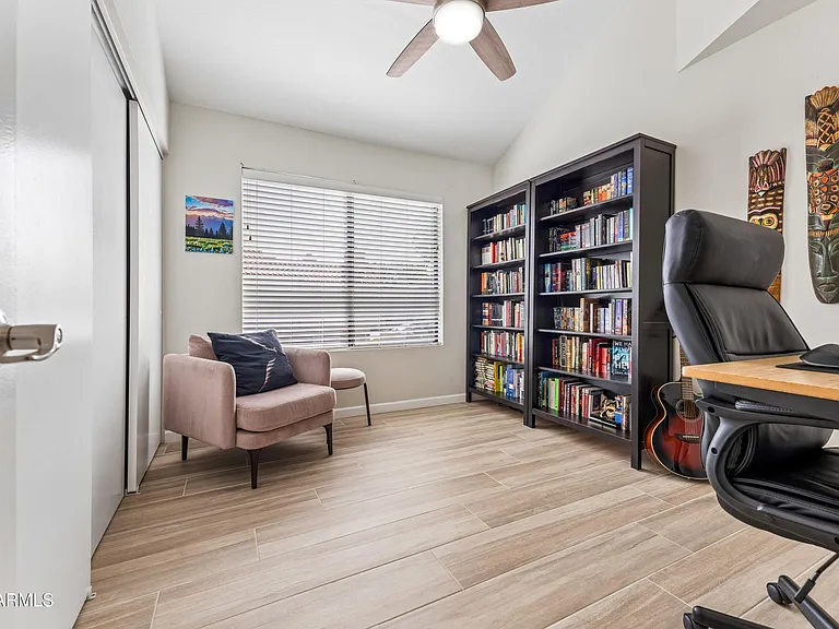 10115 E Mountain View Rd #2049 — Photo 17